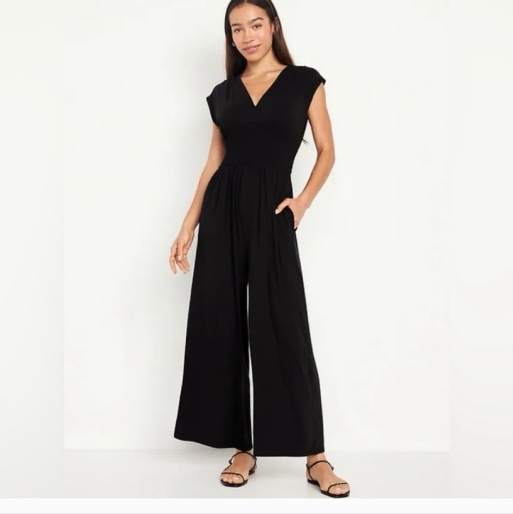 Old Navy Black Wide Leg Jumper
